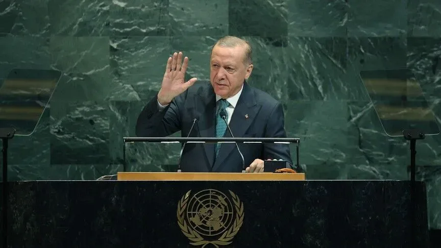 أردوغان يدعو الدول المترددة إلى الاعتراف بفلسطين وينتقد غياب عباس عن الأمم المتحدة