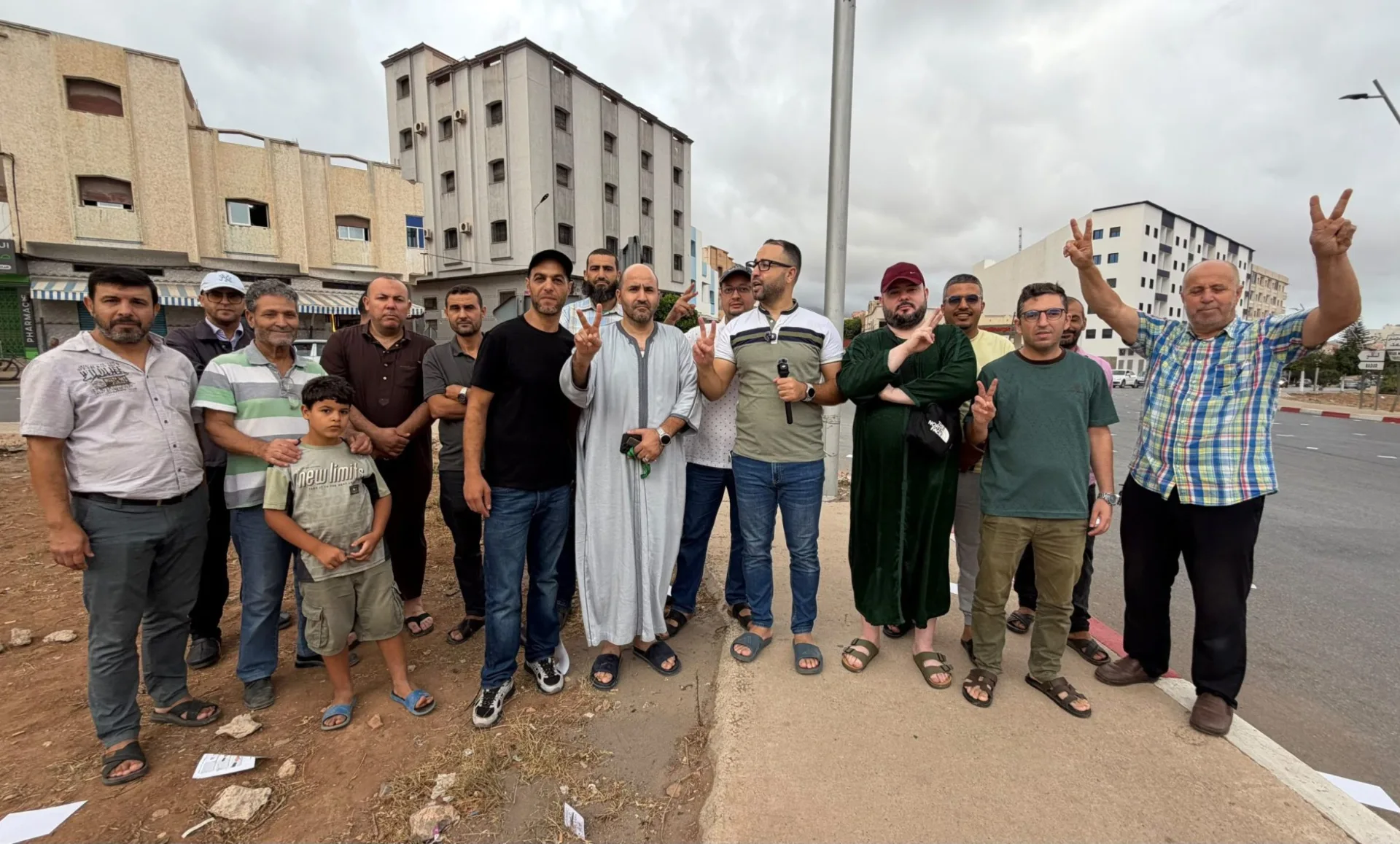 جعدار.. وقفة احتجاجية للمطالبة بتعزيز السلامة الطرقية بالنقط السوداء